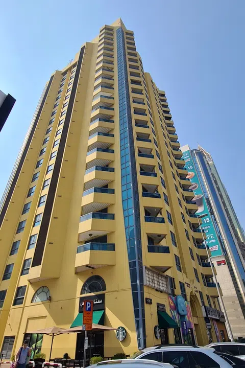 Al Ghadeer Tower, Sheikh Zayed Road