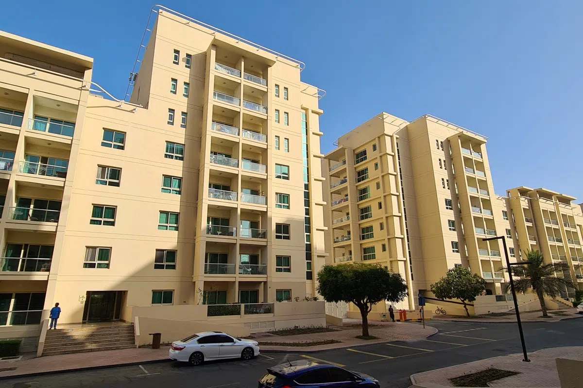 Al Thayyal, The Greens in Dubai