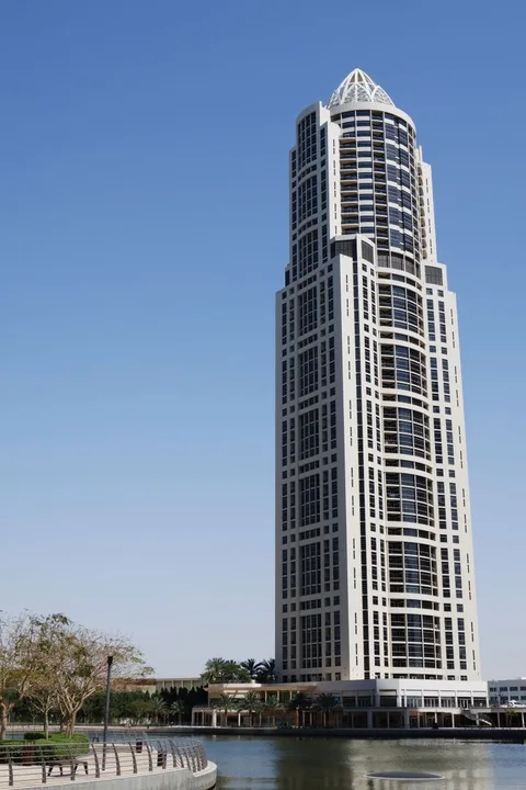 Lake Shore Tower, JLT in Dubai