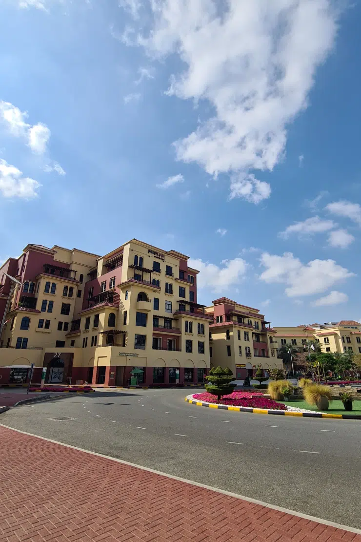 Ibn Sina Building, Bur Dubai