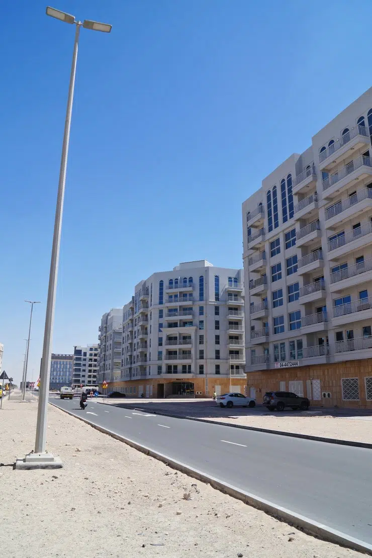 Dania Building 2, Arjan