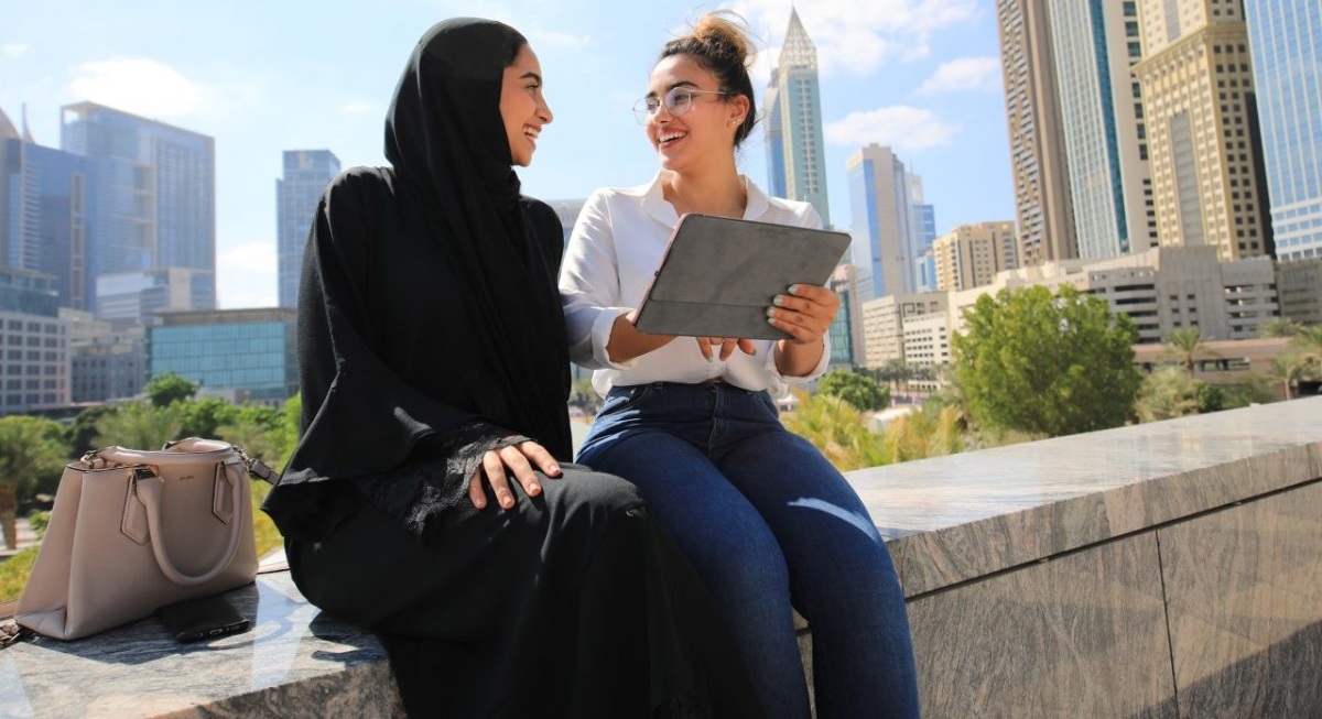 Navigating Dubai’s Hybrid Work Environment: Tips for Businesses and Employees
