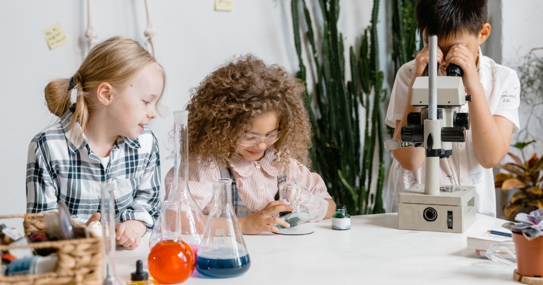 How UAE’s Education Sector Is Evolving in 2025 – Schools, Tech & Trends