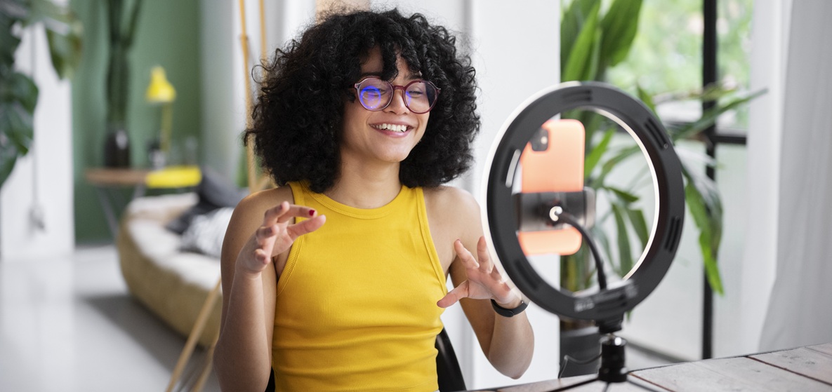 Top 10 Real Estate Influencers to Follow in the UAE (2025)
