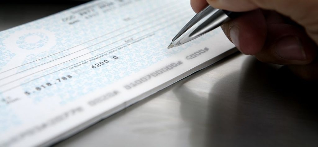 UAE Rental Payments Made Simple: Understanding Cheques and Payment Options